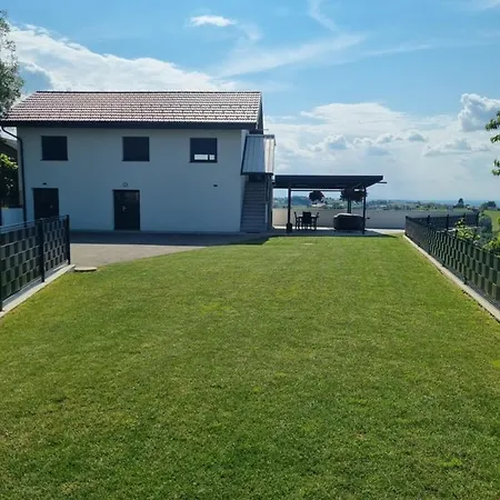 Villa Kuca Za Odmor Kodba à Strigova Extérieur photo